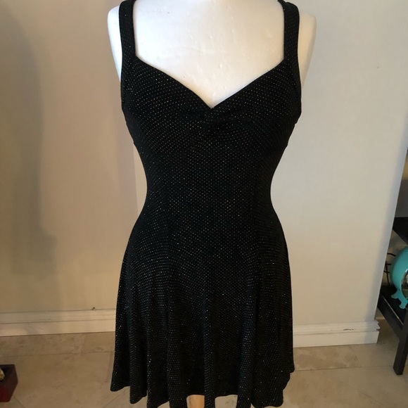 Dress - Picture 4 of 4